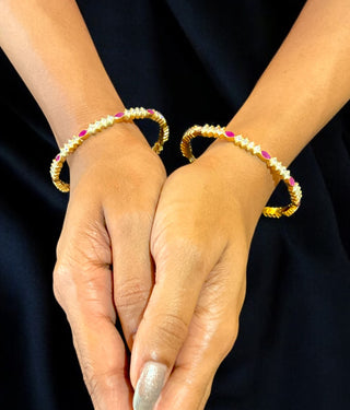 The Niyati Silver Solitaire Bangle-Single (Size 2.4/2.6)