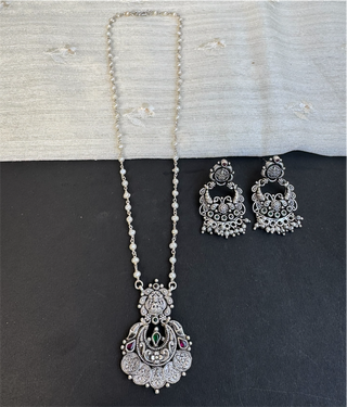 The Dharani Silver Lakshmi Pearl Necklace & Earrings