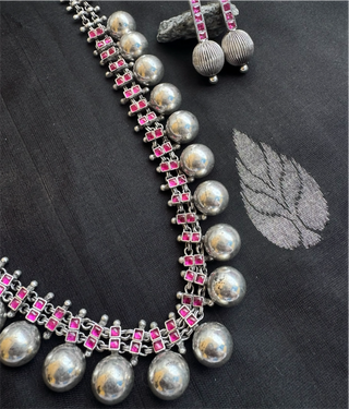 The Yoshita Silver Kempu Necklace & Earrings (Oxidised)
