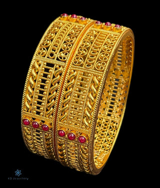 The Aditi Silver Filigree Bangle (Red/Size/2.2/2.4/2.6/2.8)