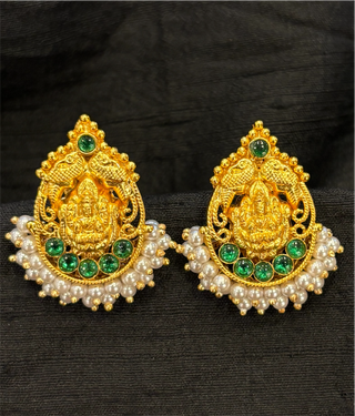 The Svarna Silver Lakshmi Pearl Earrings (Green)