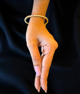 The Kavini Silver Traditional Close Setting Diamond Openable Kada -Single (Size 2.6)