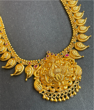 The Vihari Silver Nakshi Necklace & Earrings