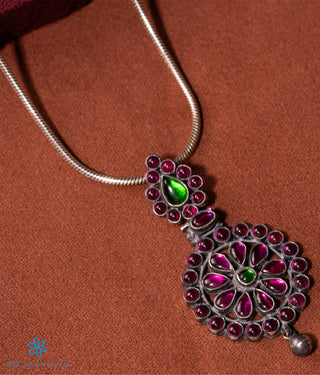 The Eka Silver Kempu Pendant Set (Oxidised)