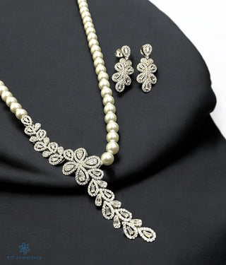 The Floral Pearl Silver Necklace & Earrings