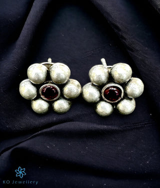 The Varunavi Silver Kempu Necklace & Earrings (Oxidised)