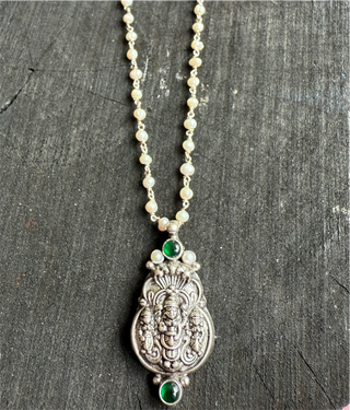 The Kavika Silver Lakshmi Nakshi Pearl Necklace & Earrings