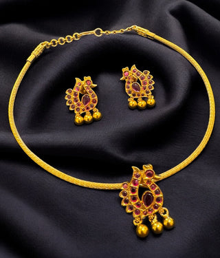 The Lasaka Silver Peacock Kemp Pendant Set