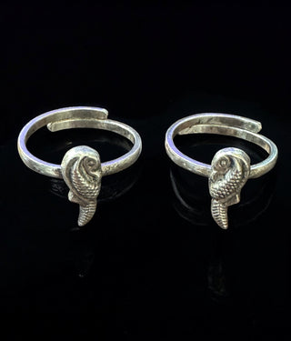 The Ciluka Silver Parrot Nakshi Toe-Rings