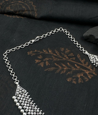 The Silver Antique Necklace