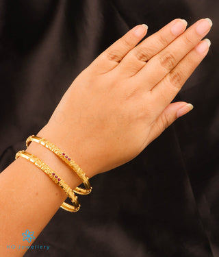 The Kavya Antique Silver Coorgi Bangle (Size/2.2/2.4/2.6/2.8)