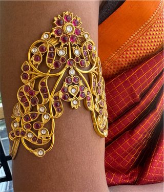 The Vedya Silver Kemp Floral Bridal Armlet or Vanki