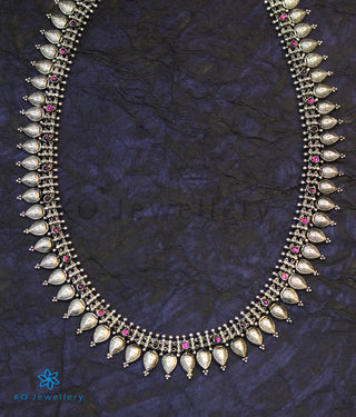 The Abhita Silver Kempu Necklace