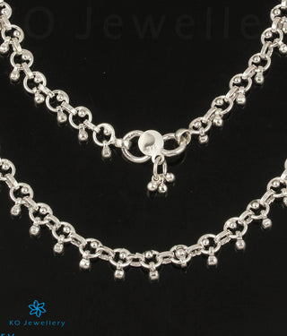 The Vartula Silver Anklets