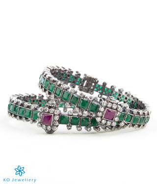 The Shreeja Silver Kemp Bracelet (Green/Oxidised/Size 2.2/2.4/2.6/2.8)