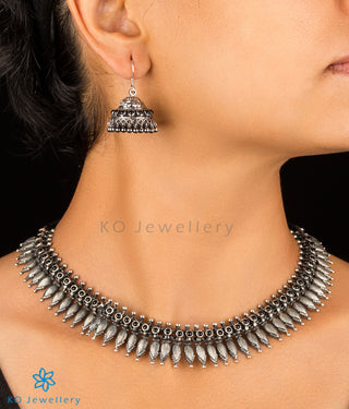 The Mridula Silver Necklace (Blue)