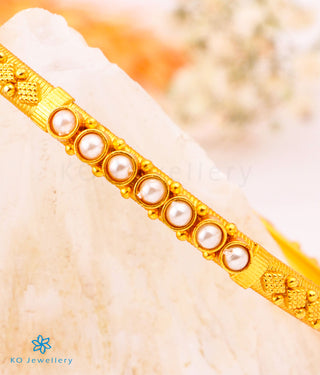 The Rati Silver Pearl Bangle (Size /2.2/2.4/2.6/2.8)