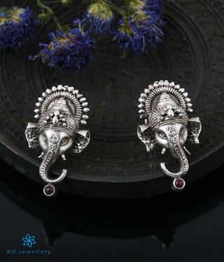 The Gajrup Silver Ganesha Necklace (Oxidised)