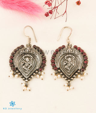 The Shavya Silver Earrings