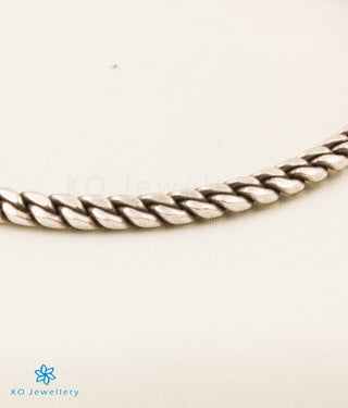 The Vyuha Silver Cuff Anklets