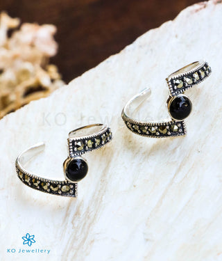 The Swish Silver Marcasite Toe-Rings (Black)