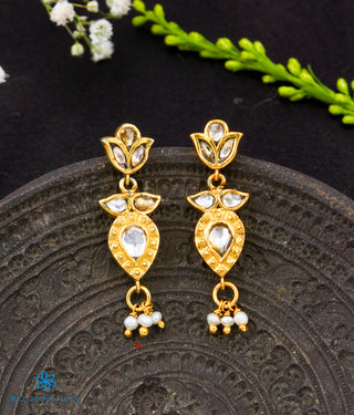 The Tasleem Silver Kundan Earrings (White)