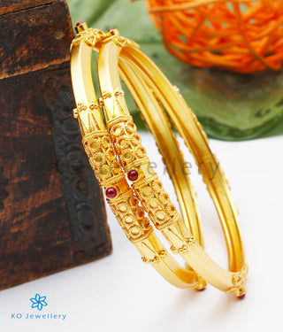 The Kumud Silver Coorgi Bangle (Size 2.2/2.4/2.8 )