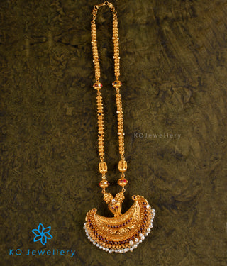 The Bhavya Navaratna Kokkethathi Silver Necklace
