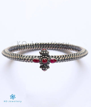 The Golusu Antique Silver Openable Bracelet (Oxidised/Size/2.2/2.4/2.6/2.8)